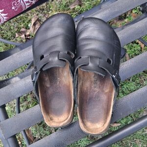 ​Birkenstock Boston Clogs - Black Leather - Size 40 Regular Fit